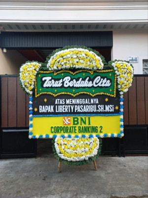 Papan Bunga Duka di Ujungtebu